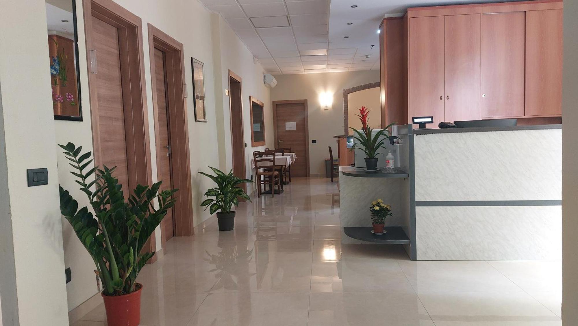 Hotel La Torre Формиджине Екстериор снимка